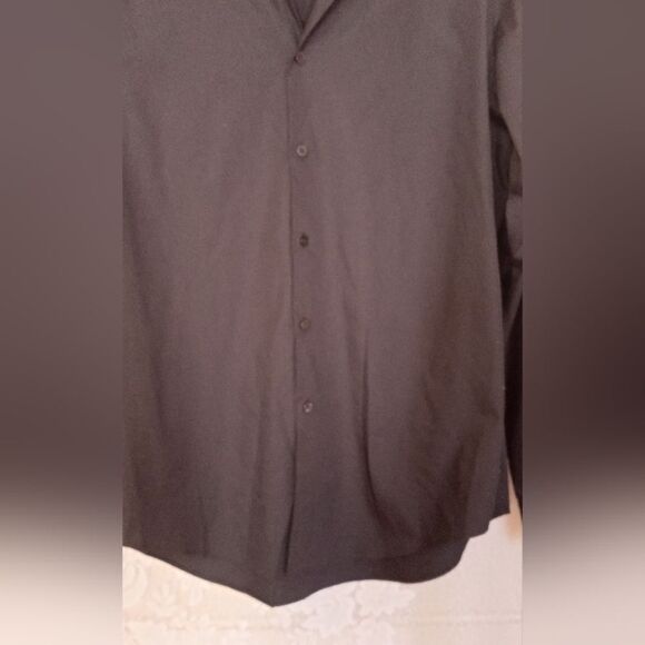 VAN HEUSEN MEN'S SHIRT - Picture 5 of 5